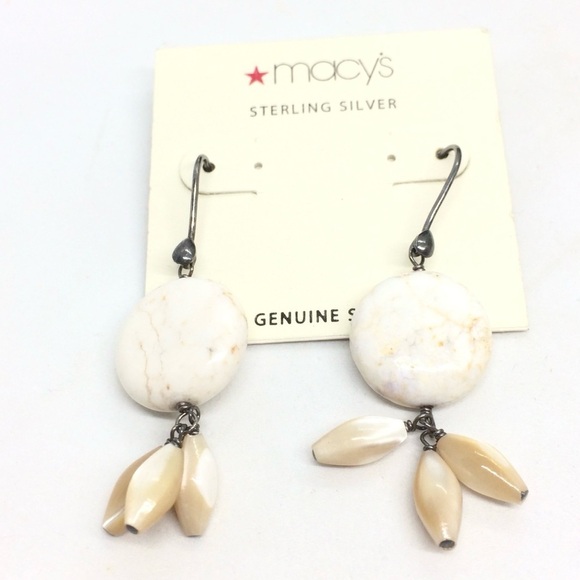 !!SOLD!! 3/$30 VINTAGE MACY'S GENUINE STONE SHELL EARRING MOP STERLING SILVER - Picture 4 of 12